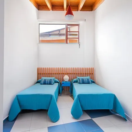 Casas Bioclimaticas Iter * El Medano (Tenerife)